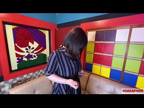 ❤️ Cutie Japanese nwere nnukwu nnụnnụ tit na-eji ihe ụmụaka egwuri egwu na-enwe mmekọahụ na-emetọ onwe ya ma nwee orgasm. Ọ na-ekwu na N'ajụjụ ọnụ banyere ya iberibe ahụmahụ. Nnukwu nnụnnụ tit na ọtụ ntutu na-asụ ude nke ukwuu. Osakaporn ❌  Mmekọahụ mara mma na%ig.hentaivost.ru ﹏